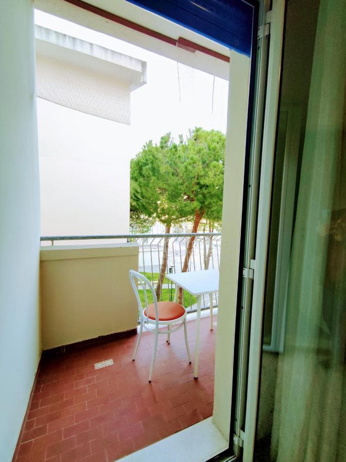 Hotel Adria B&B - Colazione Fino Alle 12 Misano Adriatico Ngoại thất bức ảnh