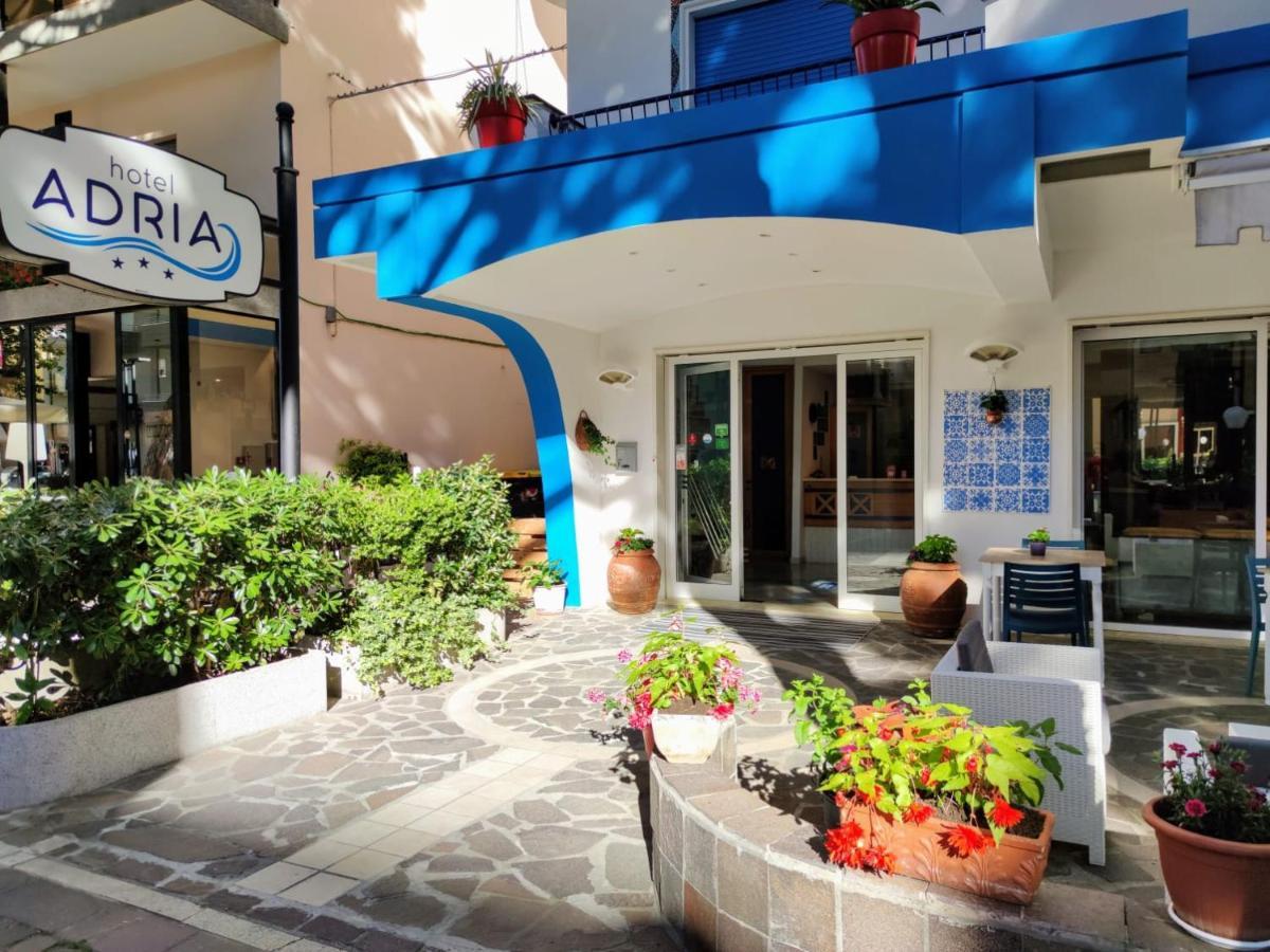 Hotel Adria B&B - Colazione Fino Alle 12 Misano Adriatico Ngoại thất bức ảnh